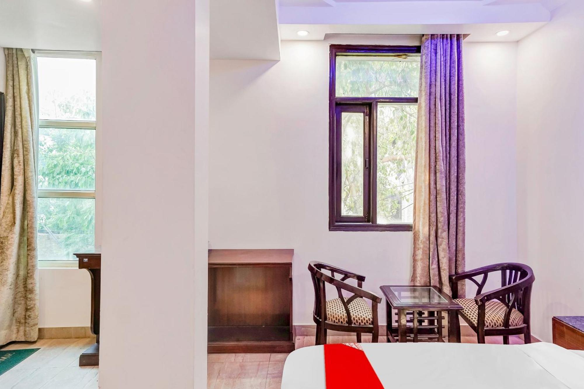 Hotel O Delhi Empire Нью-Дели Экстерьер фото